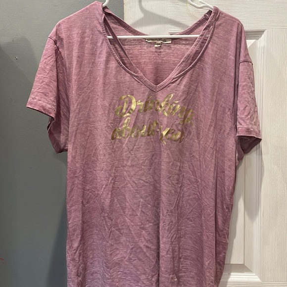 Drinking about you express one eleven L 🍷 - Picture 3 of 5